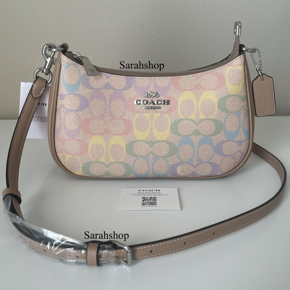 ✅Coach Teri Shoulder Bag In Rainbow Signature Canvas - Picture 1 of 13